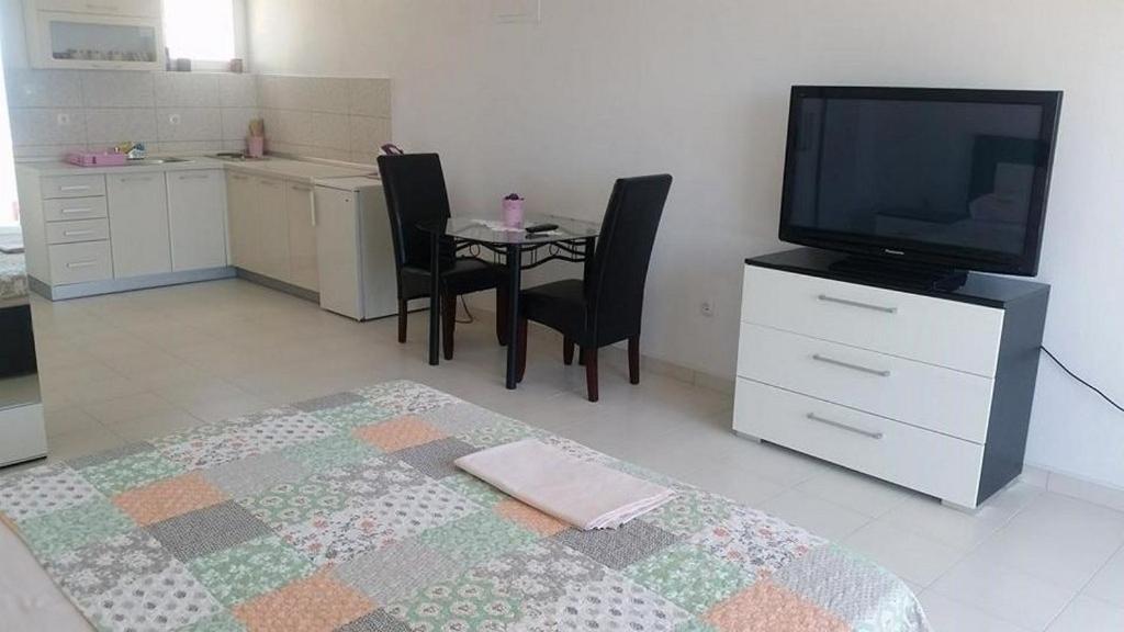 Apartments By The Sea Gradac, Makarska - 13181 Gradac  Exterior photo