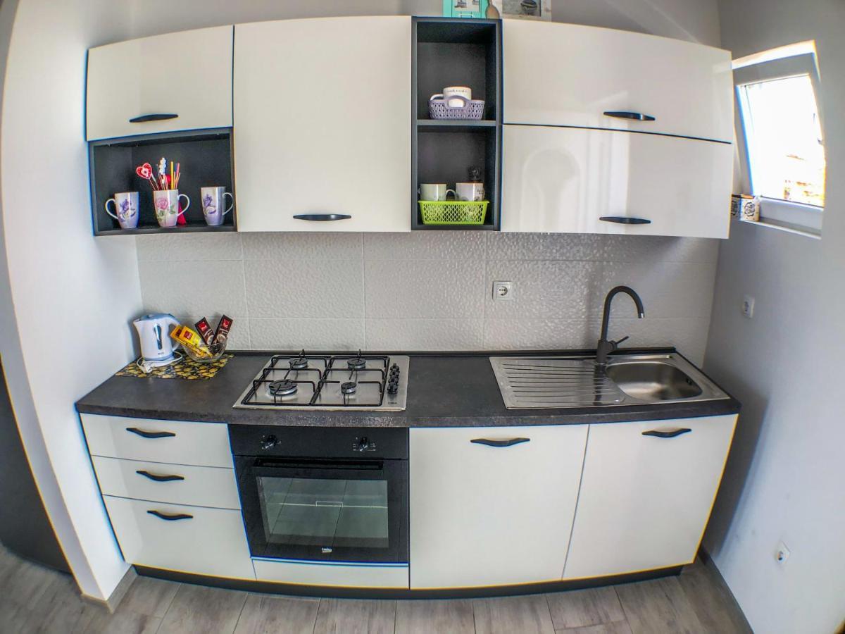 Apartments By The Sea Gradac, Makarska - 13181 Gradac  Exterior photo